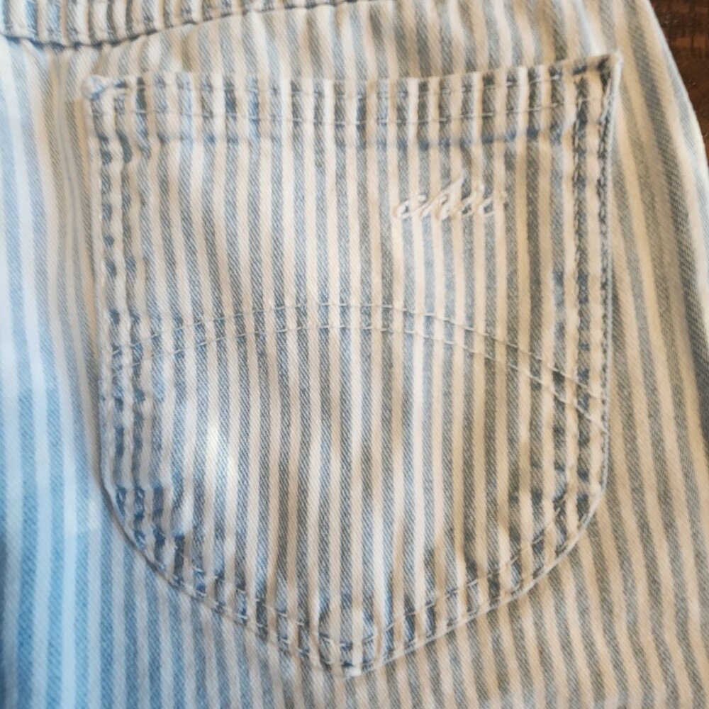 VTG 80s Chic High Rise Pinstriped Cotton Denim Shorts | 24" Waist - Picture 7 of 9